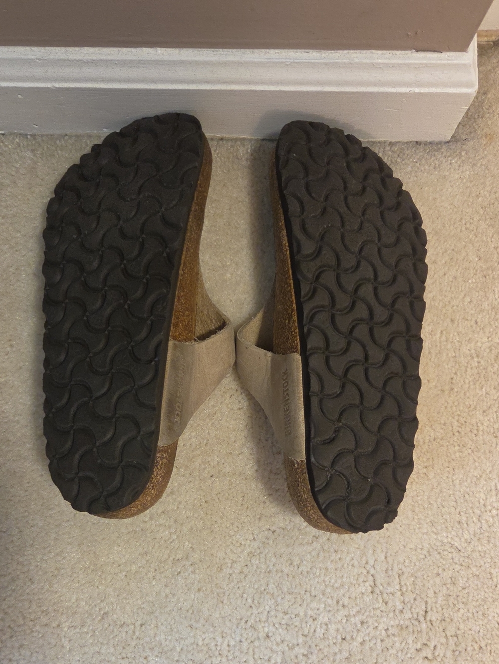 Birkenstock Beige Suede Gizeh Thong Sandals - Picture 4 of 4